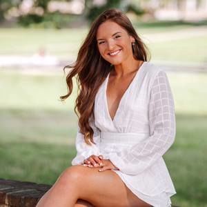 Meet your Posher, Hannah